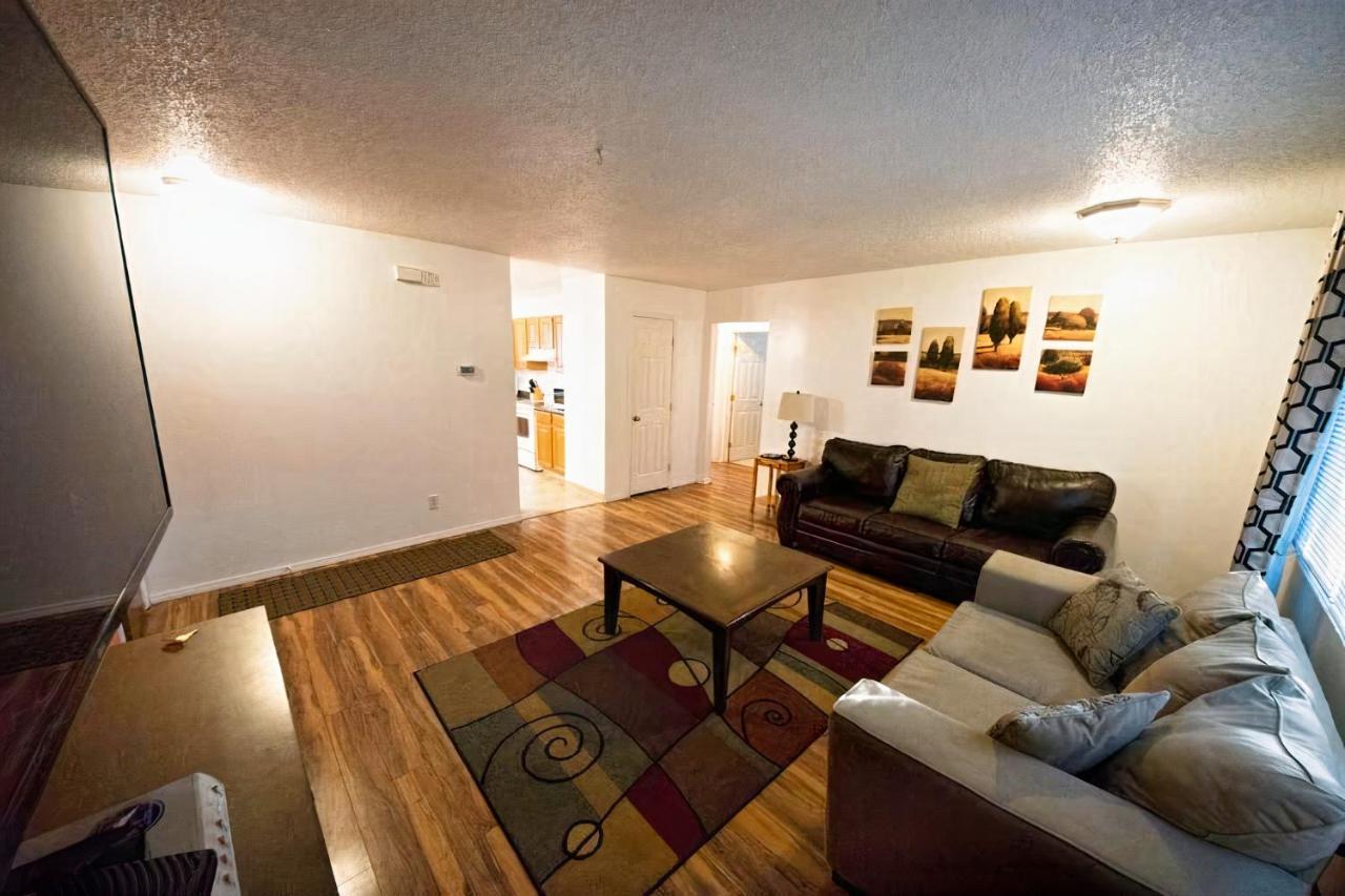 Stay Anchorage! Furnished Two Bedroom Apartments With High Speed Wifi מראה חיצוני תמונה