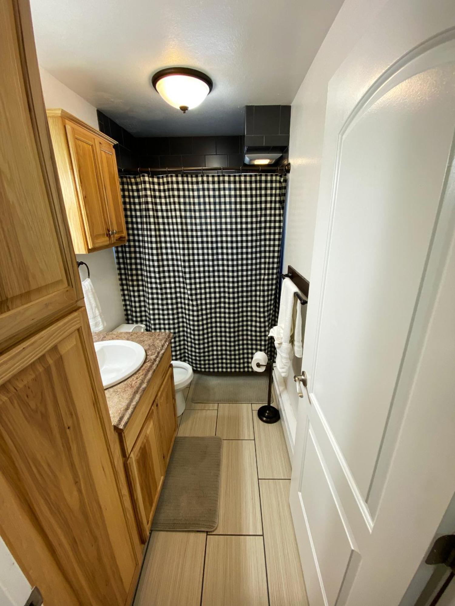 Stay Anchorage! Furnished Two Bedroom Apartments With High Speed Wifi מראה חיצוני תמונה