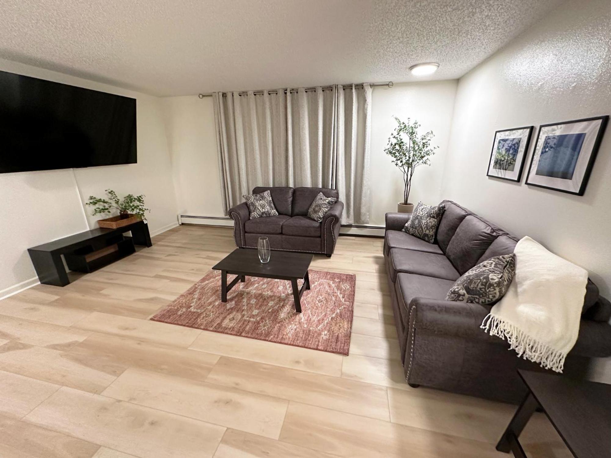 Stay Anchorage! Furnished Two Bedroom Apartments With High Speed Wifi מראה חיצוני תמונה