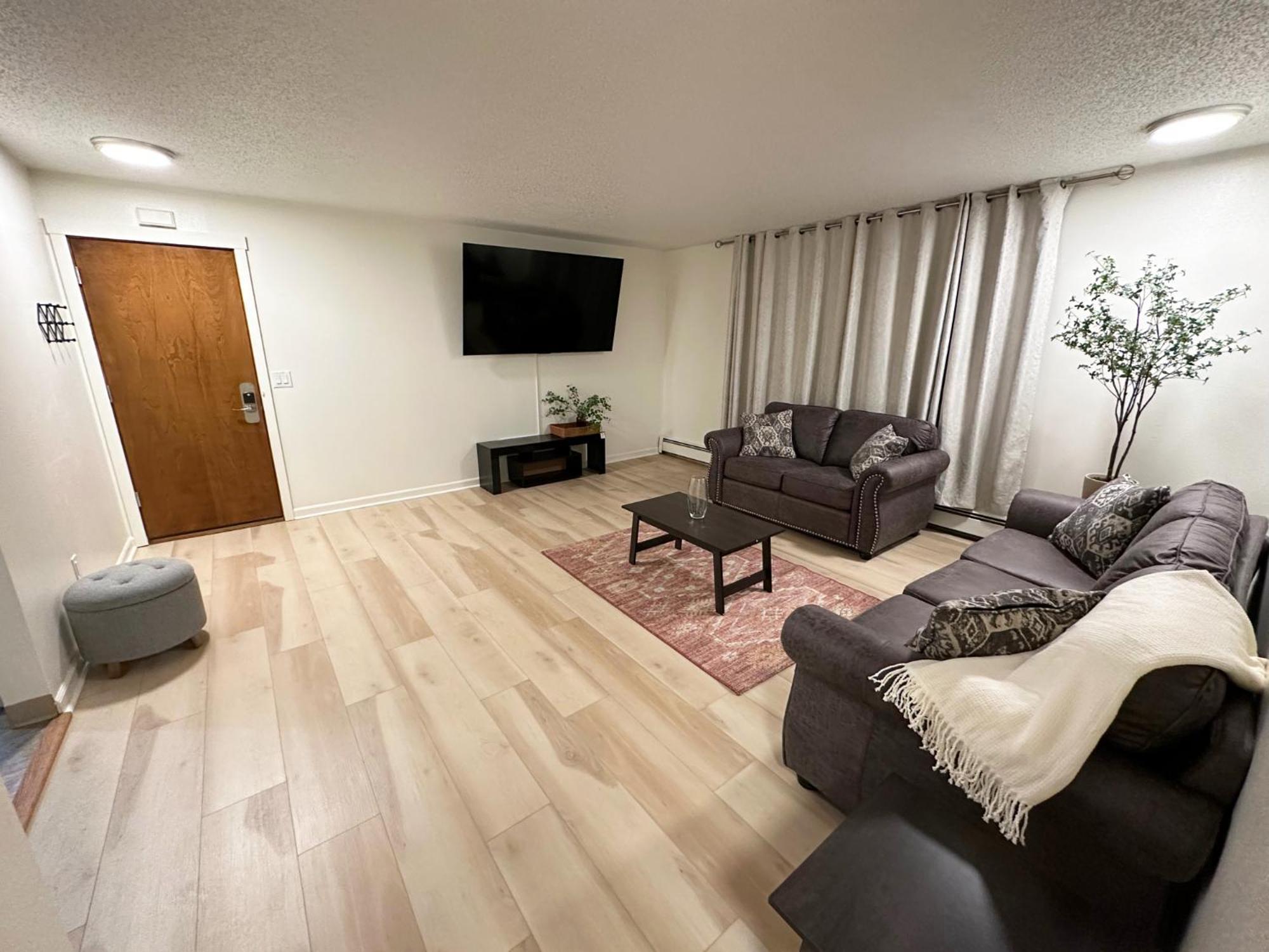 Stay Anchorage! Furnished Two Bedroom Apartments With High Speed Wifi מראה חיצוני תמונה